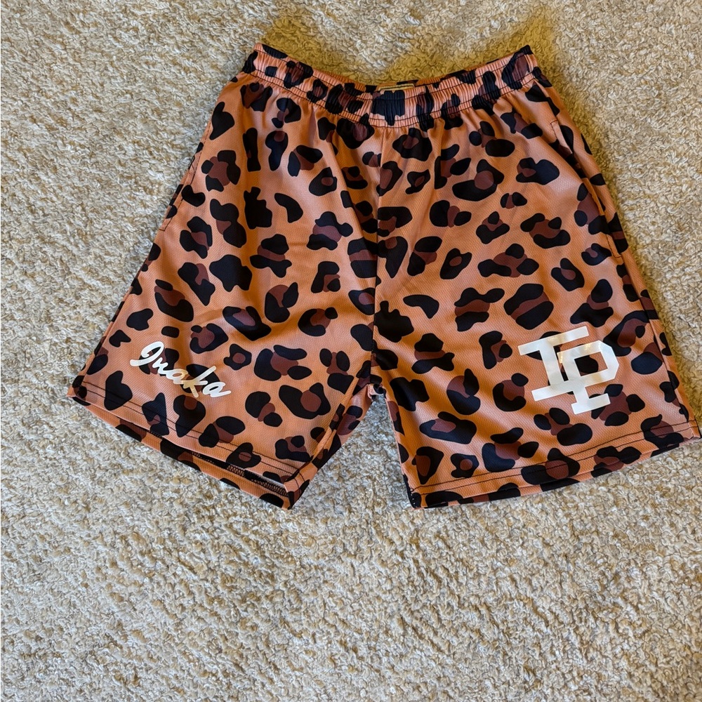 Imaka Leopard Print Shorts